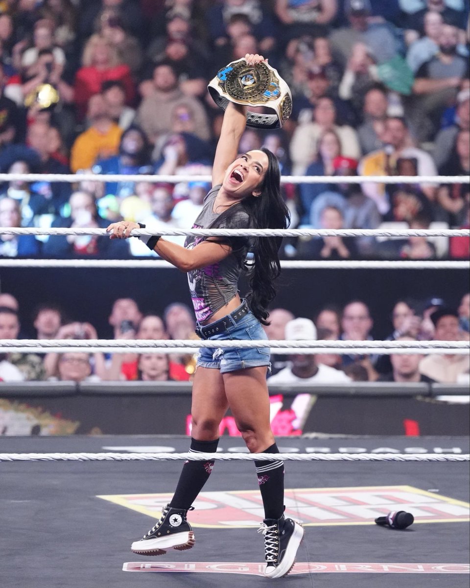 Black Widow. (Not @TheAJMendez) tweet media