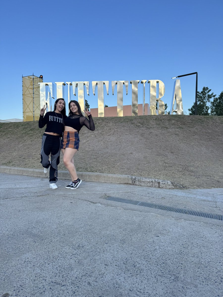 ilymrtina's tweet photo. Experiencia Futttura {05•11•2025} https://t.co/8znj7GG2wX