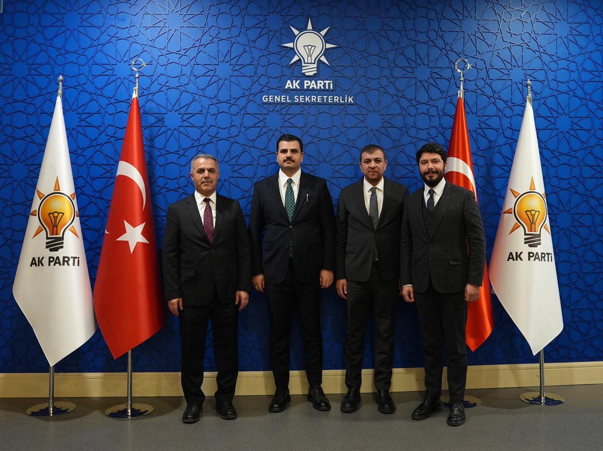 📍AK Parti Genel Merkezi

AK Parti MKYK Üyemiz Murat Çiçek ve önceki dönem Batman Gençlik Kolları Başkanımız Alper Yasin Aslan ile birlikte, Genel Sekreterimiz Eyüp Kadir İnan’ı ziyaret ederek şehrimiz ve teşkilat çalışmalarımız üzerine verimli bir istişare gerçekleştirdik.