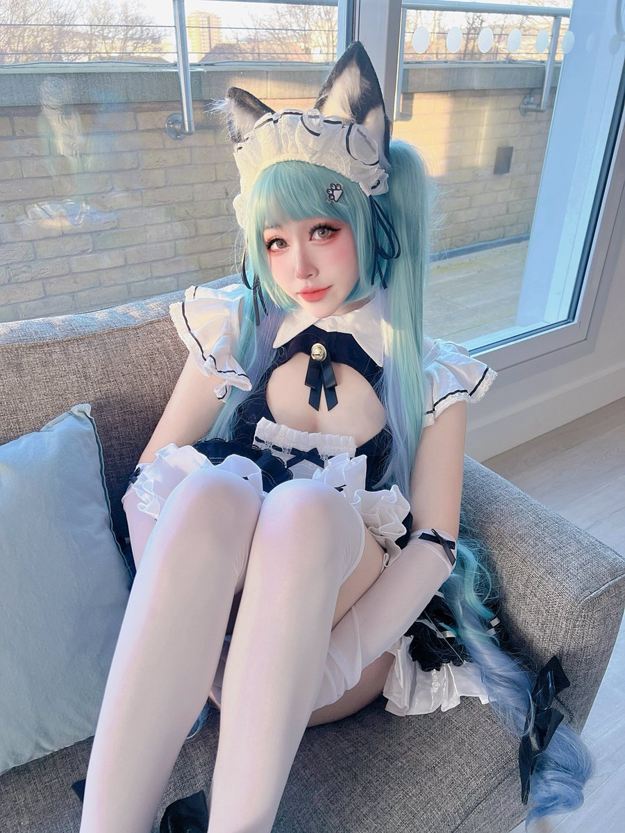 For a maid, this was a piece of cake /ᐠ ◜𖥦 ◝ マ 💙

privaty unkind maid: <a href="/miaomimi_/">mimi /ᐠ - ˕ -マ ᶻ 𝗓 𐰁</a> 
📸: <a href="/pinkviiolett/">💜 Violet 💜</a> 

#NIKKE #NIKKEcosplay #privaty