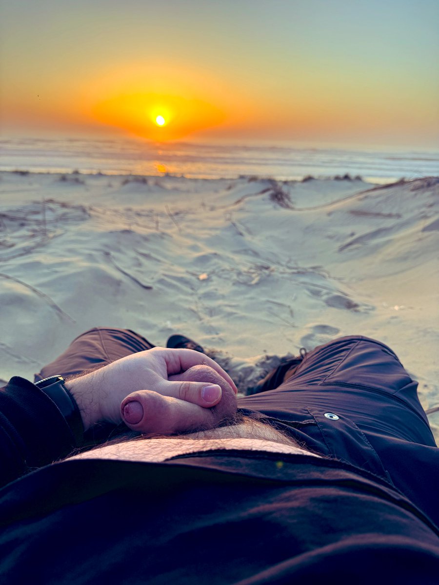 LazyXnours tweet media