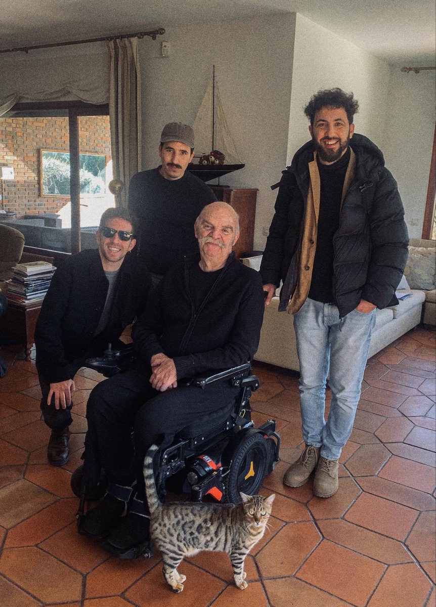 Medianoche en Comala tweet media