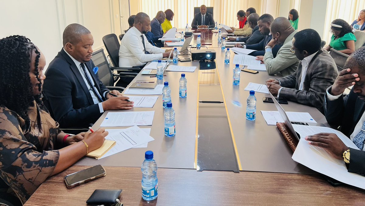 Edjang_Ruben's tweet photo. En la reunión del Comité de Dirección de la CAADP, celebrada este martes 03/03, mi equipo y yo evaluamos la ejecución del Plan de Acción 2025, además de revisar las acciones planeadas para 2026, reafirmando nuestro compromiso con una gestión institucional eficiente y responsable. https://t.co/6czHtgjHTn