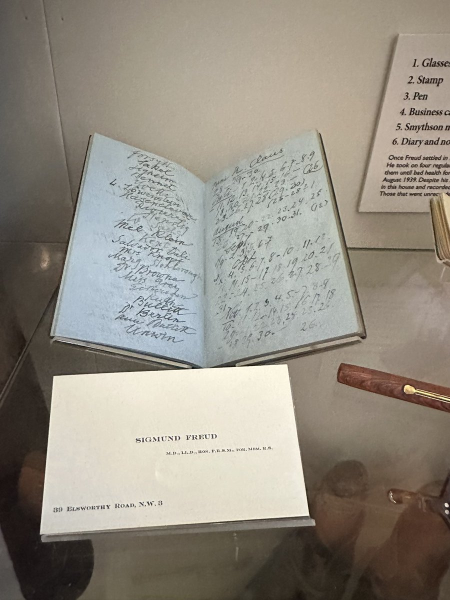 Sigmund Freud tweet media