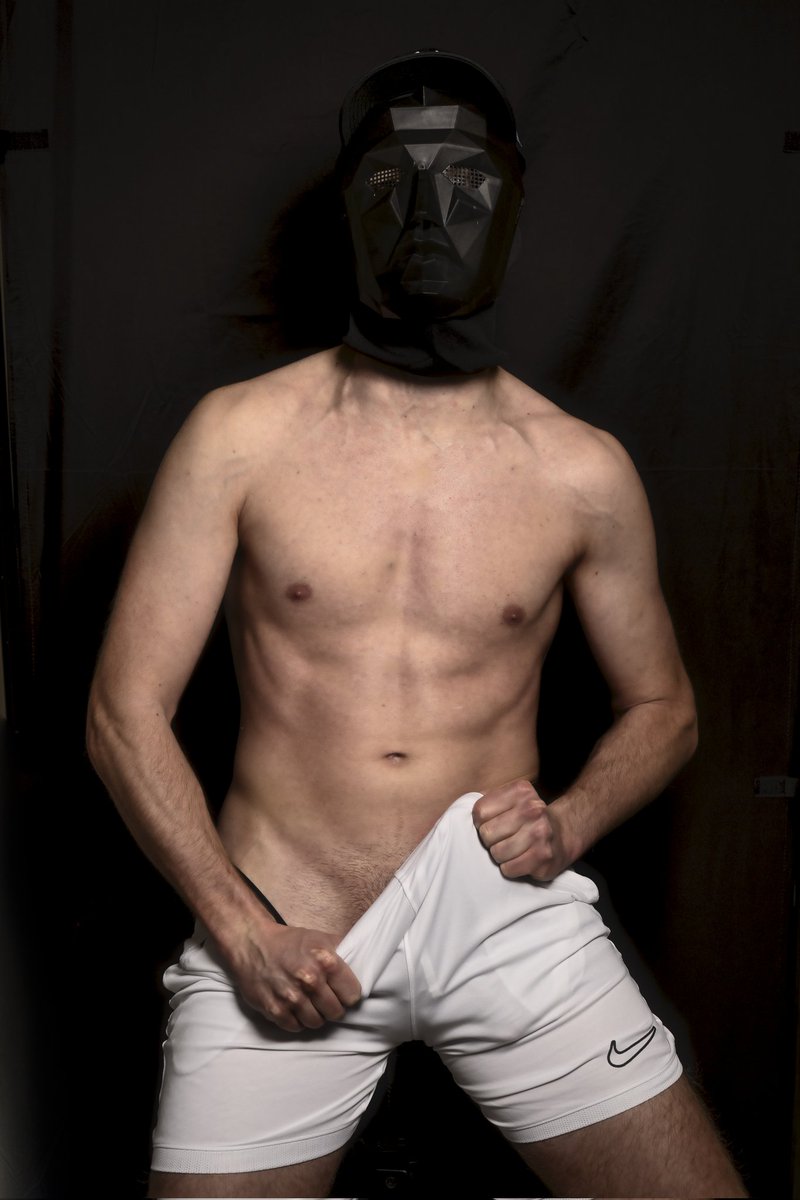 mr_vandijk_'s tweet photo. Who wants to stick their ass out?
#top #dominant #gay #LGBTQ #lookingforbottom #horny #hunting https://t.co/D1smshw4B6