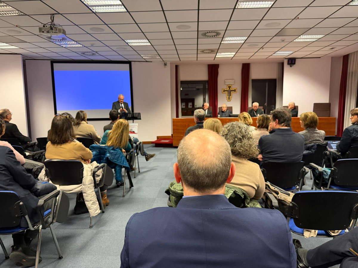 Tv2000.it tweet media