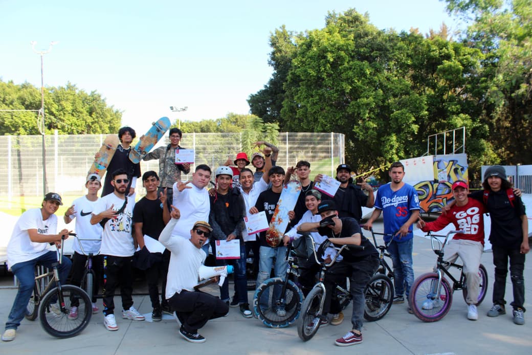 dk1250's tweet photo. Fiesta Juventudes 2026 en San Pedro Tlaquepaque: deporte, cultura y urbano el 15 de marzo en Polideportivo Paseo de Ayza. Convocatoria abierta hasta 13 de marzo para jóvenes 15-29 años. BMX, skate, freestyle, graffiti, fútbol y básquetbol.
📰 @25fernandaC
#RadioramadeOccidente https://t.co/ava8gQiJM1