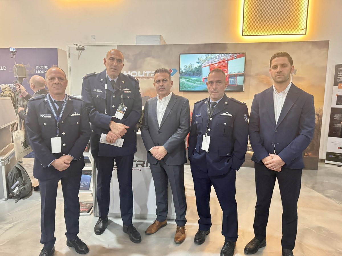 houtrisofficial's tweet photo. Proud to showcase our expertise at BATTLEFIELD ReDEFINED 2026.

We presented our Mobile Command &amp; Control Vehicle enabling real-time communication and operational control along with our tracked firefighting vehicle, built for extreme terrain.

#Defence #Security #Innovation https://t.co/3ut2azHlYE