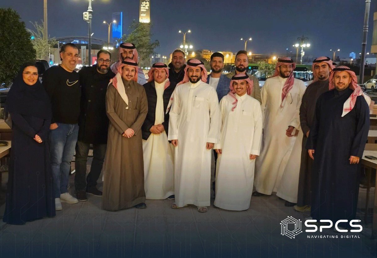 تشرف فريق المبيعات لدى #SPCS بحضور دعوة سحور من CrowdStrike

شكر خاص لـ  بهاء هاني، مدير الشراكات الإقليمية في منطقة الشرق الأوسط، على الدعوة الكريمة وكرم الضيافة.

سعدنا باللقاء، ونتطلع إلى مزيد من التعاون وتعزيز شراكتنا خلال الفترة القادمة.

Our Sales team at #SPCS had the