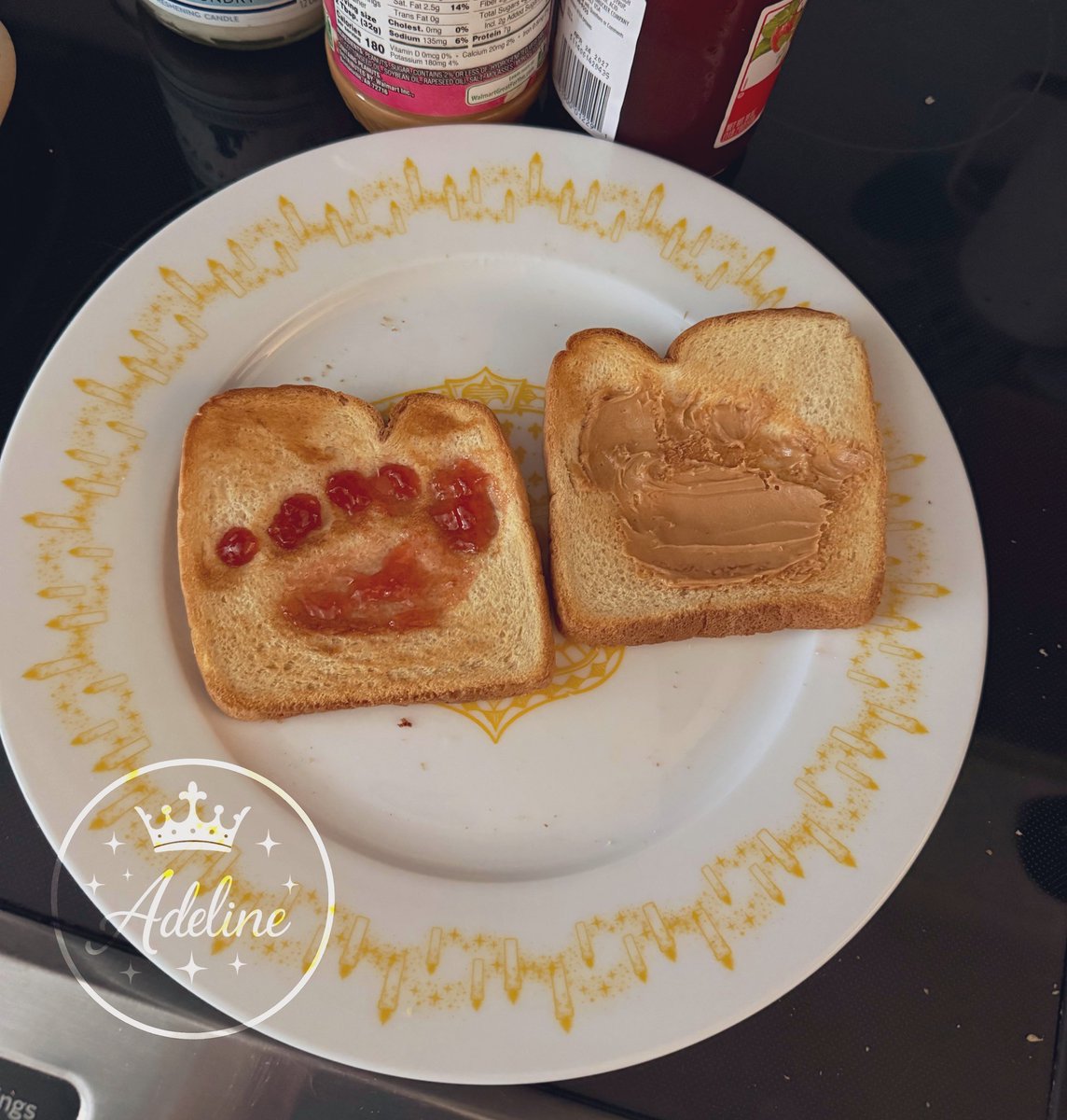 AddieVerseXO's tweet photo. Who’s hungry?? 🤭👀 https://t.co/qjpR2iTBqT
