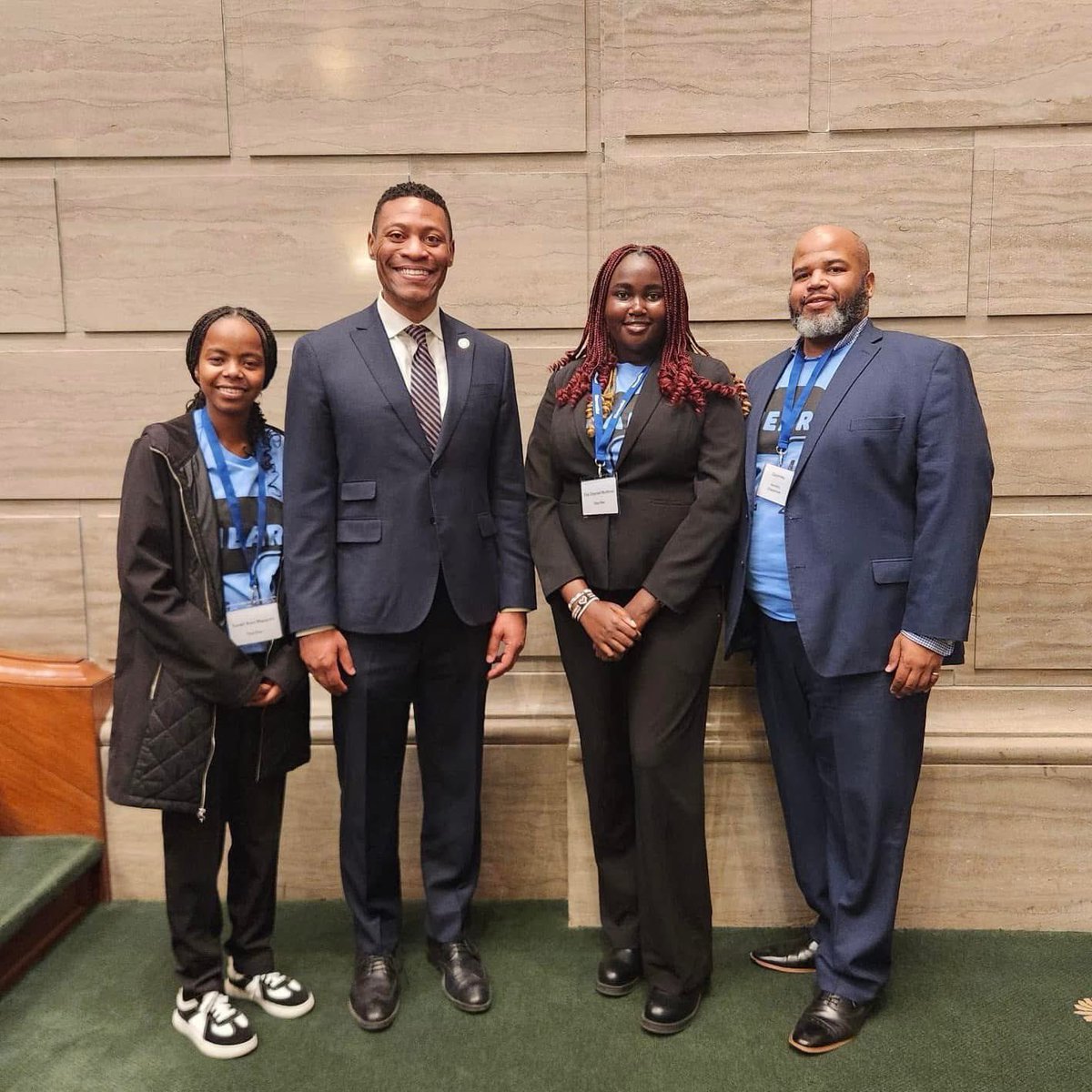 Brian Williams tweet media