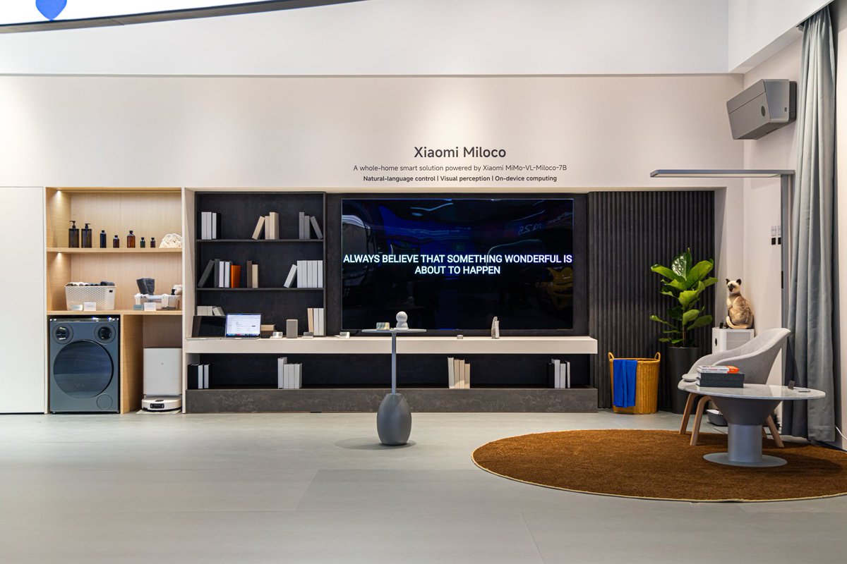 XiaomiMexico's tweet photo. Día #2 en #WMC26 en Barcelona. Xiaomi presenta el hogar inteligente del futuro.
La vida inteligente de primera mano con #XiaomiMiMo inteligencia avanzada en tu hogar. #LaNuevaEraAI https://t.co/WIoOGGr0Oe