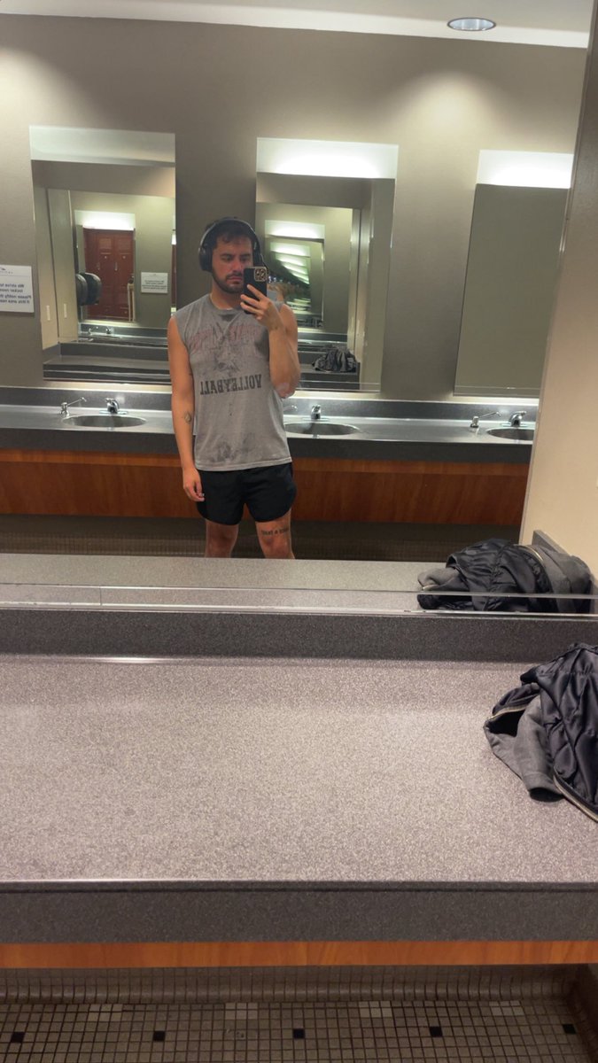 ThomasMYbarra's tweet photo. Had a good sesh last night https://t.co/FgOA29BXc8