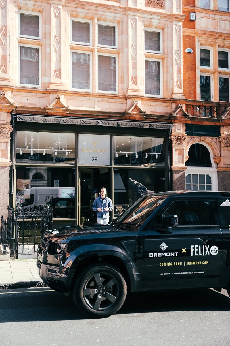 Bremont's tweet photo. Spotted in London, stealing the 6 👀
Landing 05th March 2PM GMT
Register your interest: https://t.co/WRWa2XgOOZ
#Watchyoursix #BremontxFelixtheCat https://t.co/vCMWhLecUI