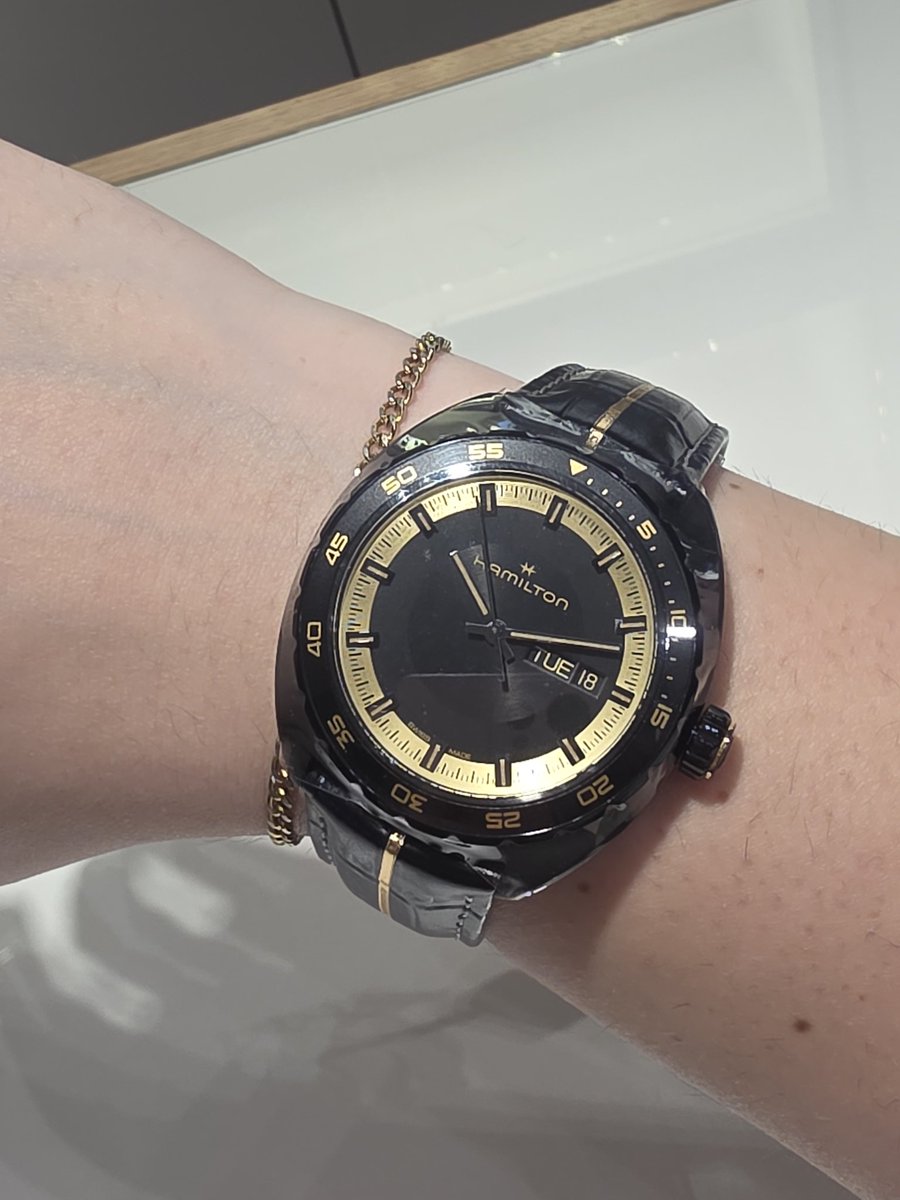 𝔼𝕞𝕚 tweet media