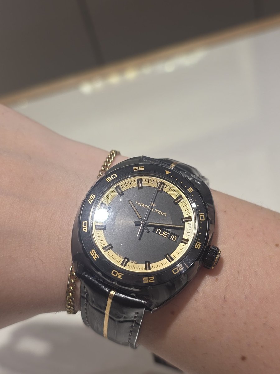 𝔼𝕞𝕚 tweet media