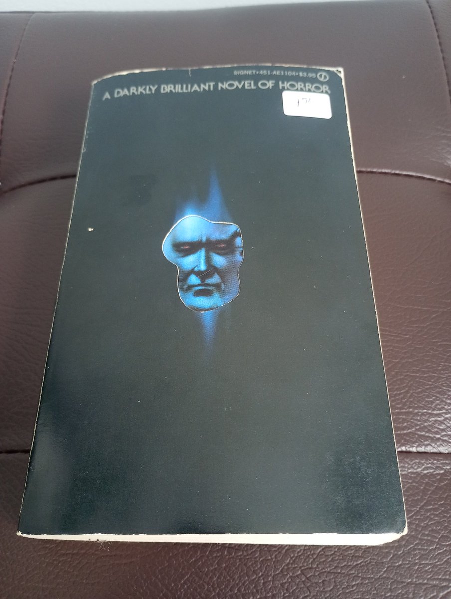 td9979's tweet photo. #paperbacksfromhell
Bari Wood's The Tribe with step back cover. Found today at a local used book store https://t.co/WJ266lO7dQ