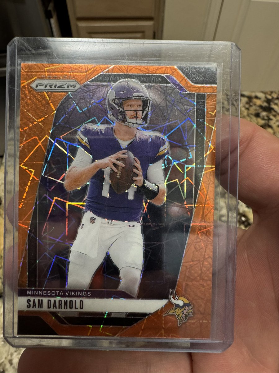 treowx.skr tweet media