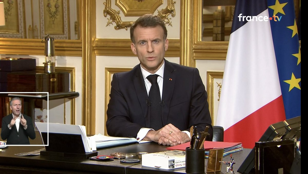 Claradrôle 🥱 tweet media