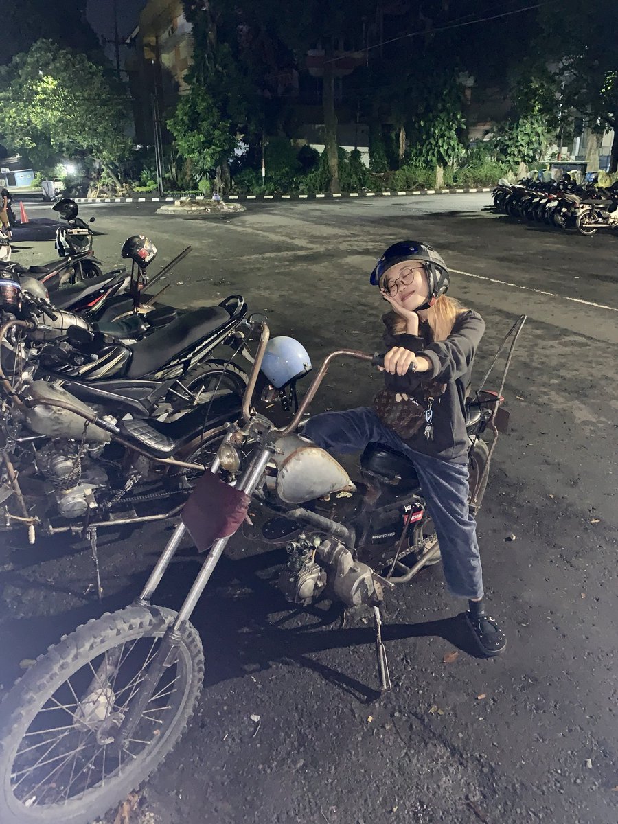 Mengadopsi anak baruu yeayyy😋