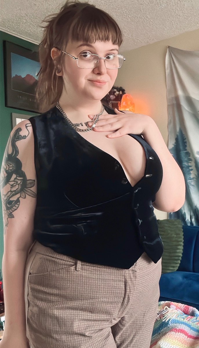 I like this outfit a lot ❤️