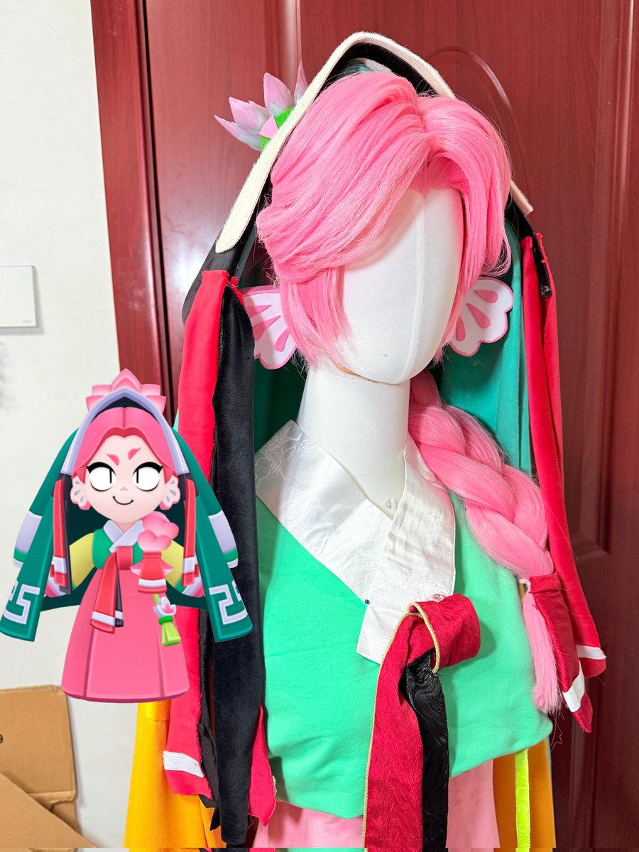 ajing5555's tweet photo. 这套衣服其实做起来挺简单的，花了一个晚上解决了
效率最高的出片方式✔☞拿胶粘
#BrawlStars #BrawlStarsArt https://t.co/vQ7f48yBGn