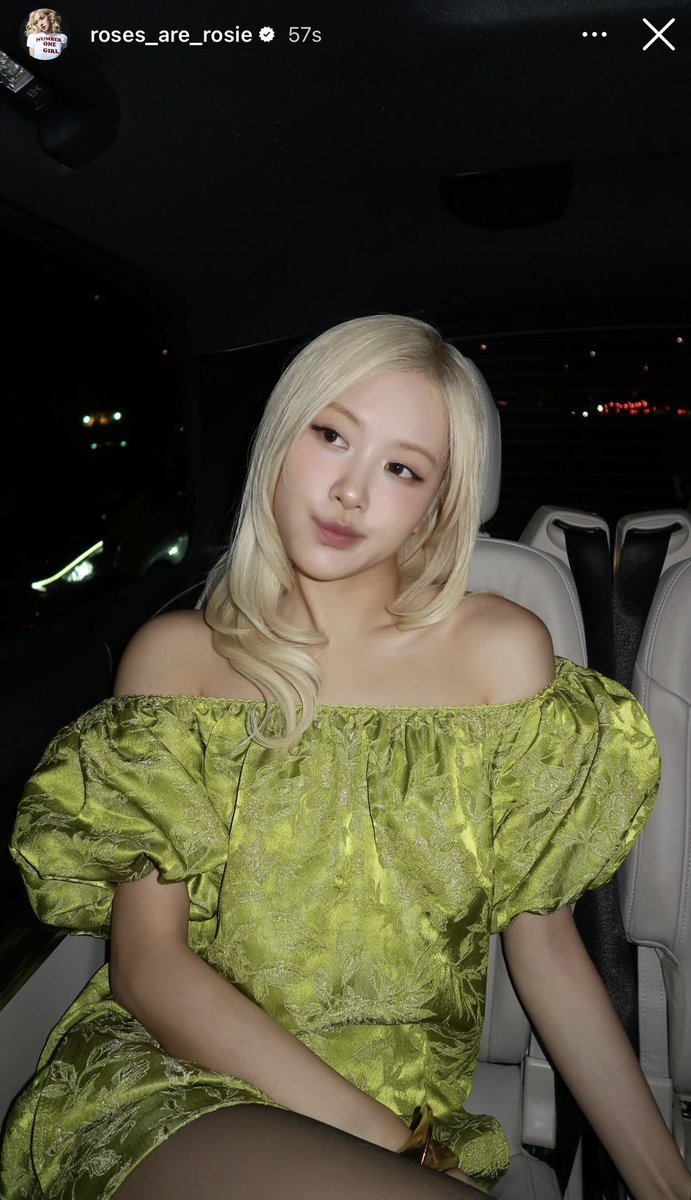 ROSÉ ig story 20260304

ROSÉ SAINT LAURENT WW26
#ROSÉ #SAINTLAURENT 
#PARISFASHIONWEEK