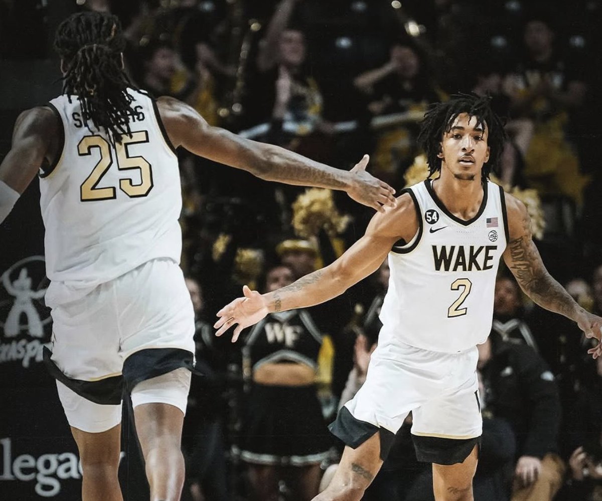 CBB POD 🪾

Wake Forest +15 -105 1u 

I found a sneaky winner.

Like = Tailing 🖤