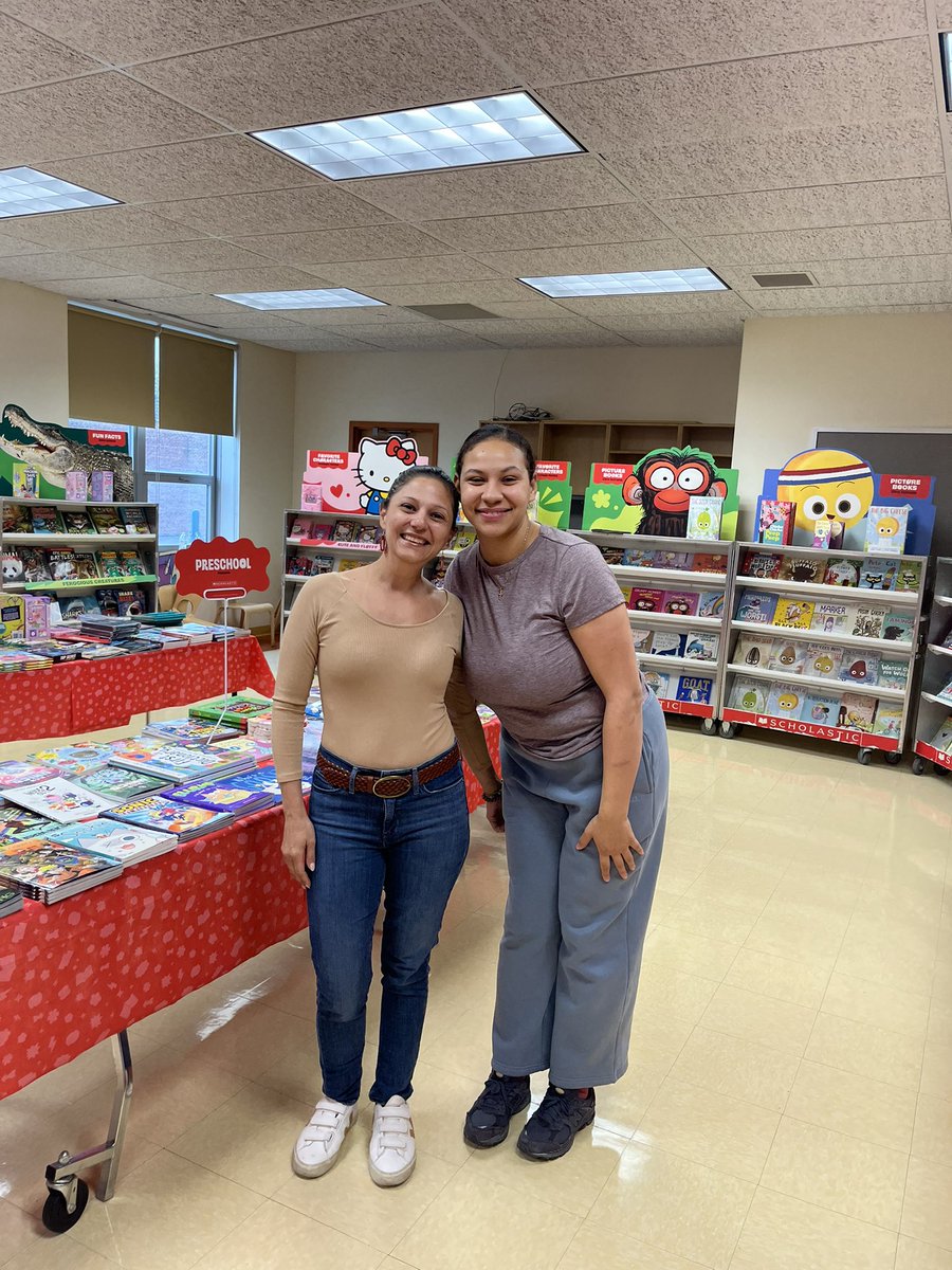 Learners & Leaders- PS 305Q tweet media