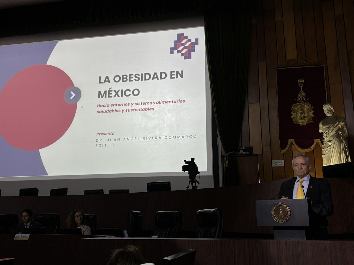 1CINyS's tweet photo. “La obesidad en México, hacia entornos y sistemas alimentarios saludables y sustentables” @RiveraDommarco #WorldObesityDay https://t.co/YHdP4CHn29