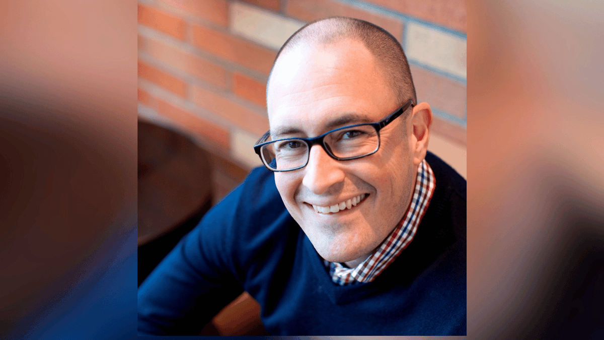 wittenberg's tweet photo. Chad Minnick ’98 has been named the University’s new executive director of engagement and annual giving. Minnick, who currently serves as president of the Wittenberg Alumni Association Board, will start later this month. Full story on Minnick: https://t.co/yJHgALhwhj #HavingLight https://t.co/hNJLjMsHg4