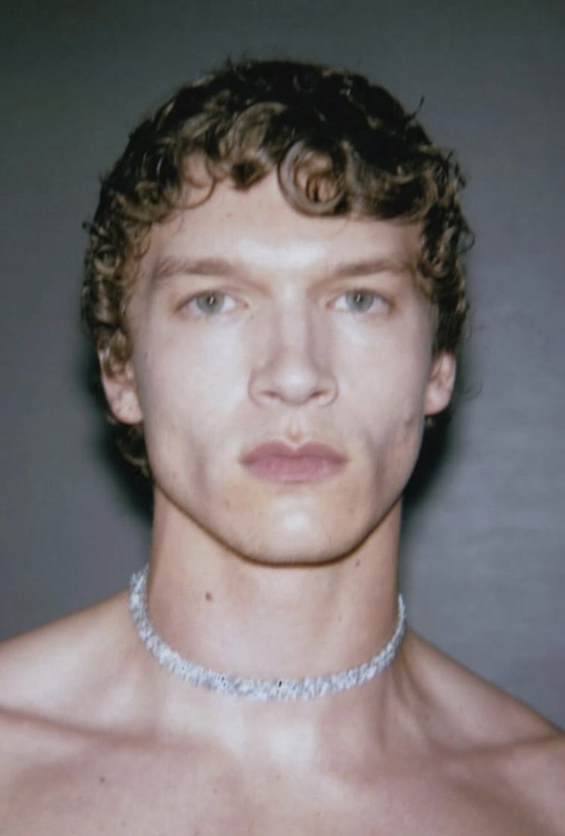 BuzzingPop's tweet photo. Connor Storrie radiates icy calm in new photo, his piercing obsidian gaze lingering every shadow of the night. https://t.co/Xvw77RZ9Zl