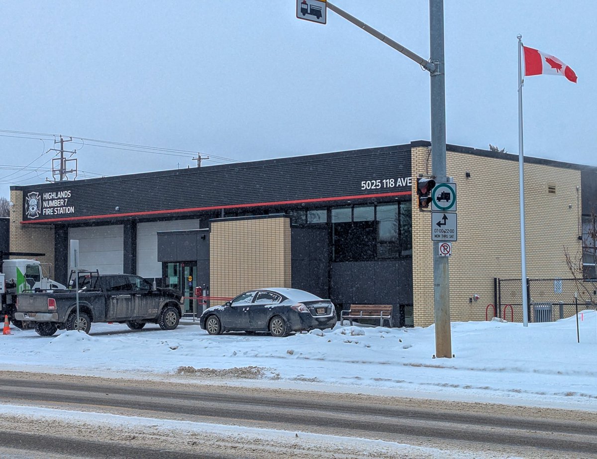 Edmonton Fire Rescue Services tweet media