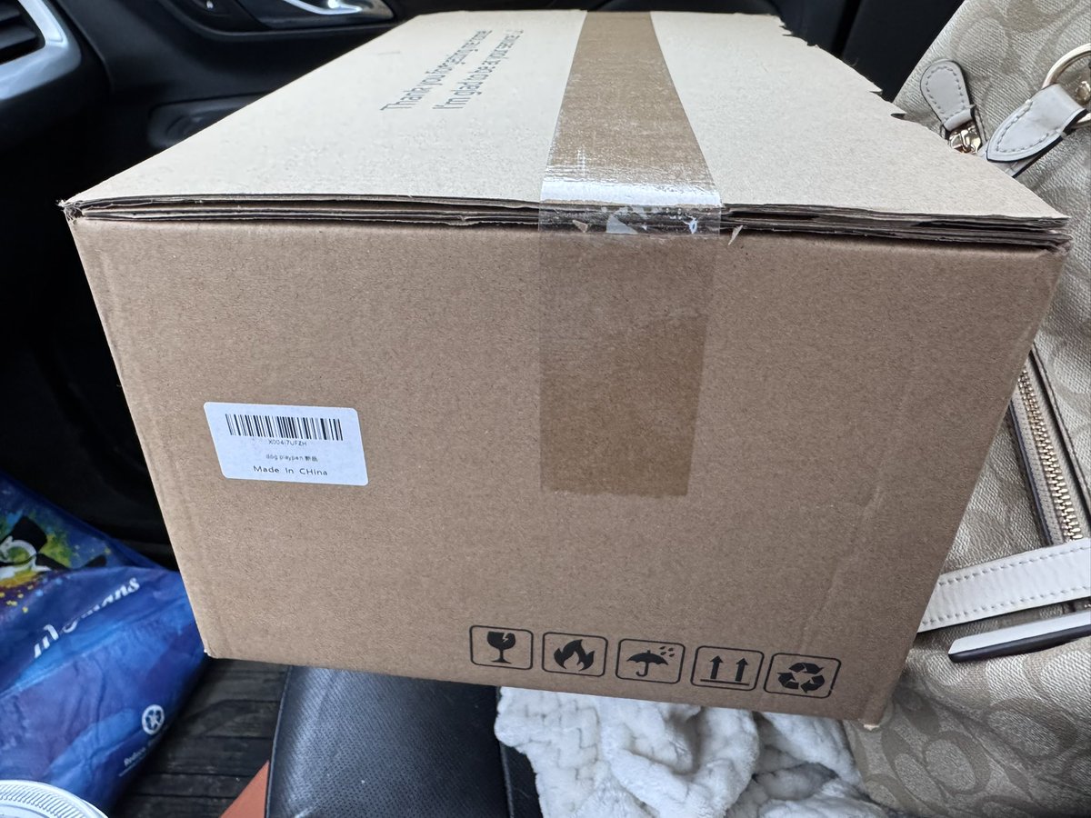 PrettyKitty tweet media