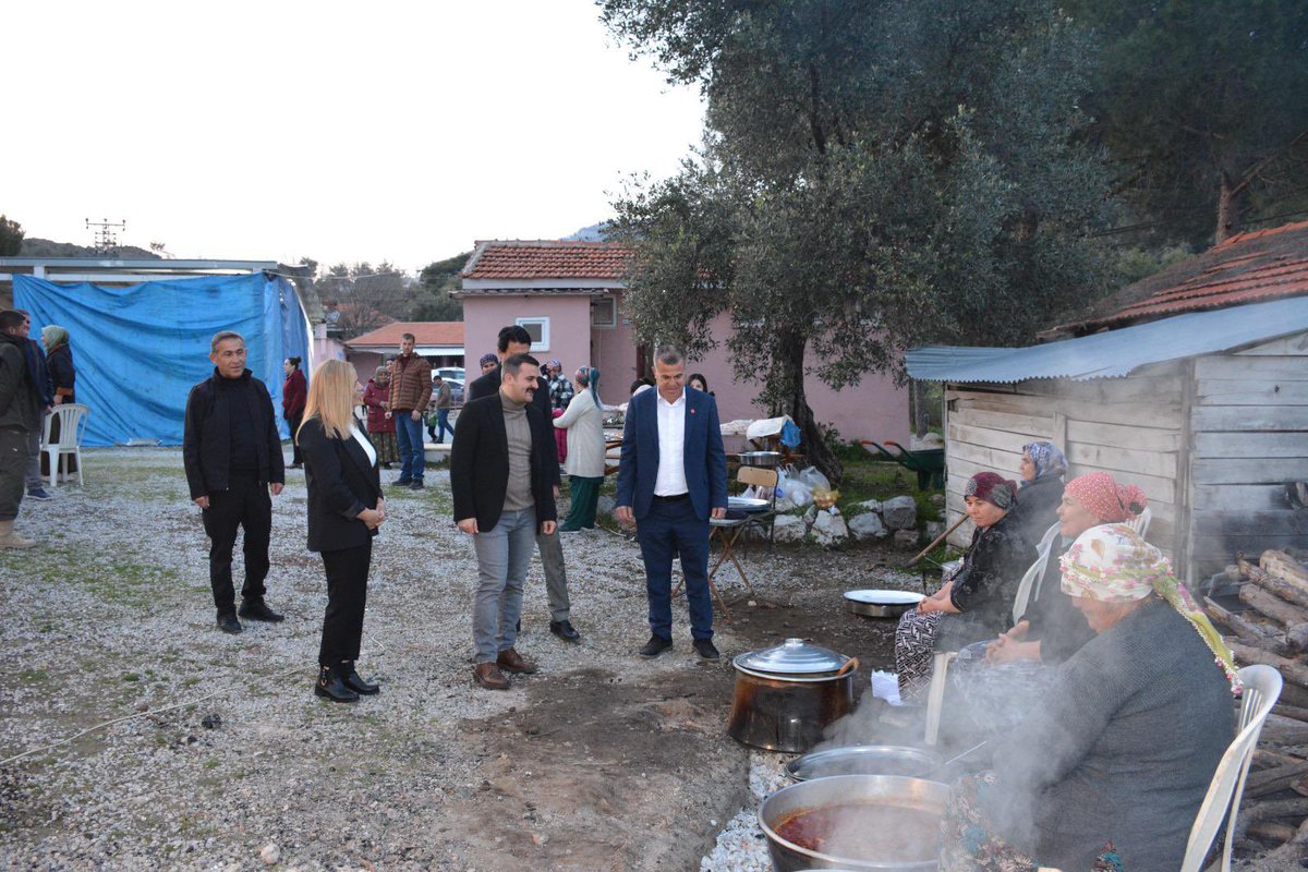 koycegiz48's tweet photo. 📌 Kaymakamımız Sayın Mert Kumcu, İlçe Milli Eğitim Müdürü Taner Şen ile birlikte, Akköprü Mahallesi Demirli İlkokulunda “Maarifin Kalbinde Ramazan” teması kapsamında, Okul aile birliği tarafından öğrencilerimiz ve aileleri ile birlikte düzenlenen iftar programına katıldı.

@mertkumcu80