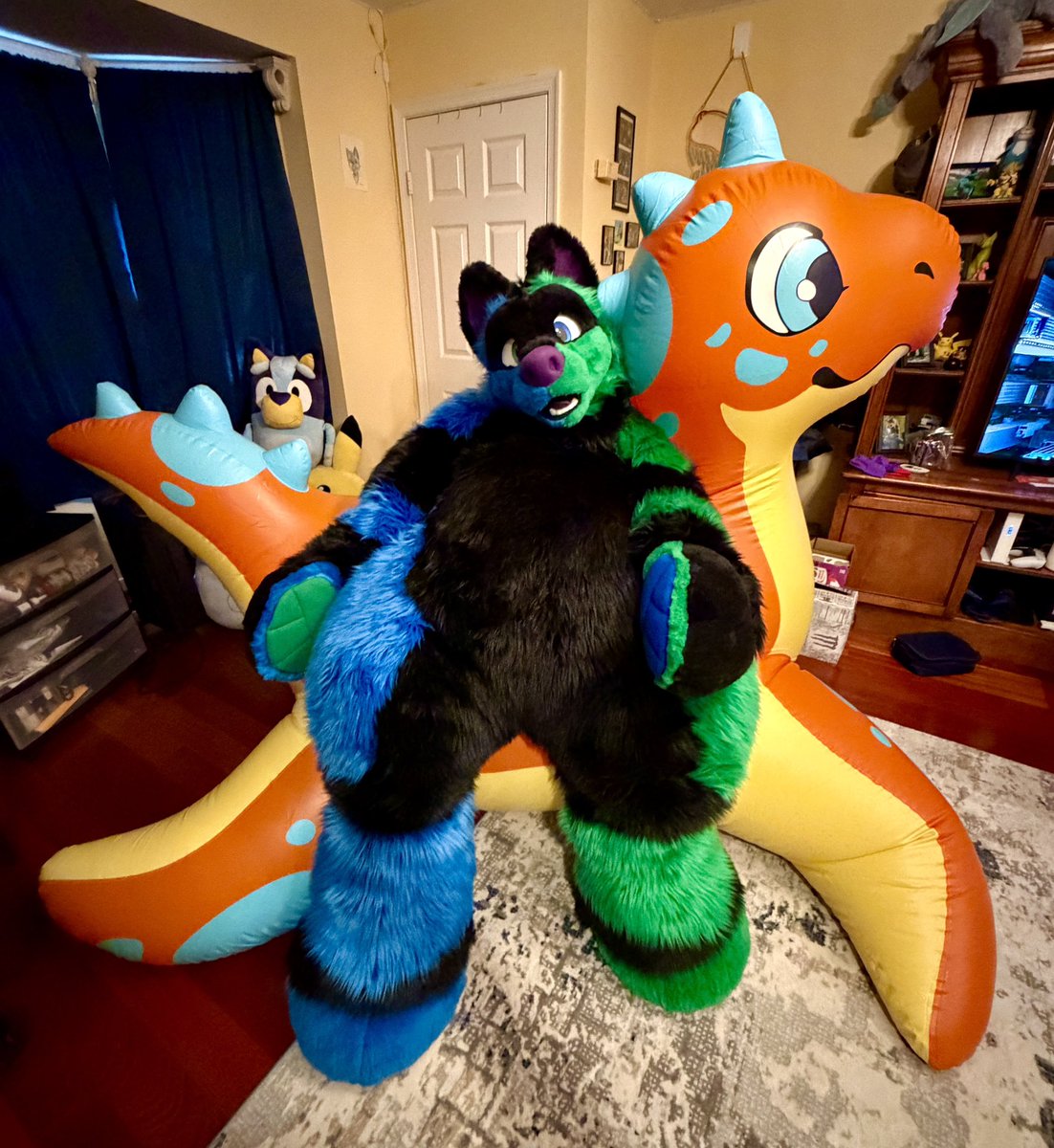 Squeaky Candy Wuff 🎈 tweet media