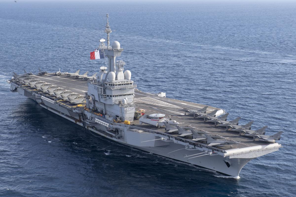 MeghUpdates's tweet photo. BREAKING🚨 🇫🇷 🇮🇷 French President Macron orders nuclear-powered aircraft carrier Charles de Gaulle &amp; its strike group to the eastern Mediterranean amid escalating Iran-Israel-US conflict. 

Aims to defend allies including Israel &amp; Gulf states from Iranian aggression https://t.co/uSyNur5tgr
