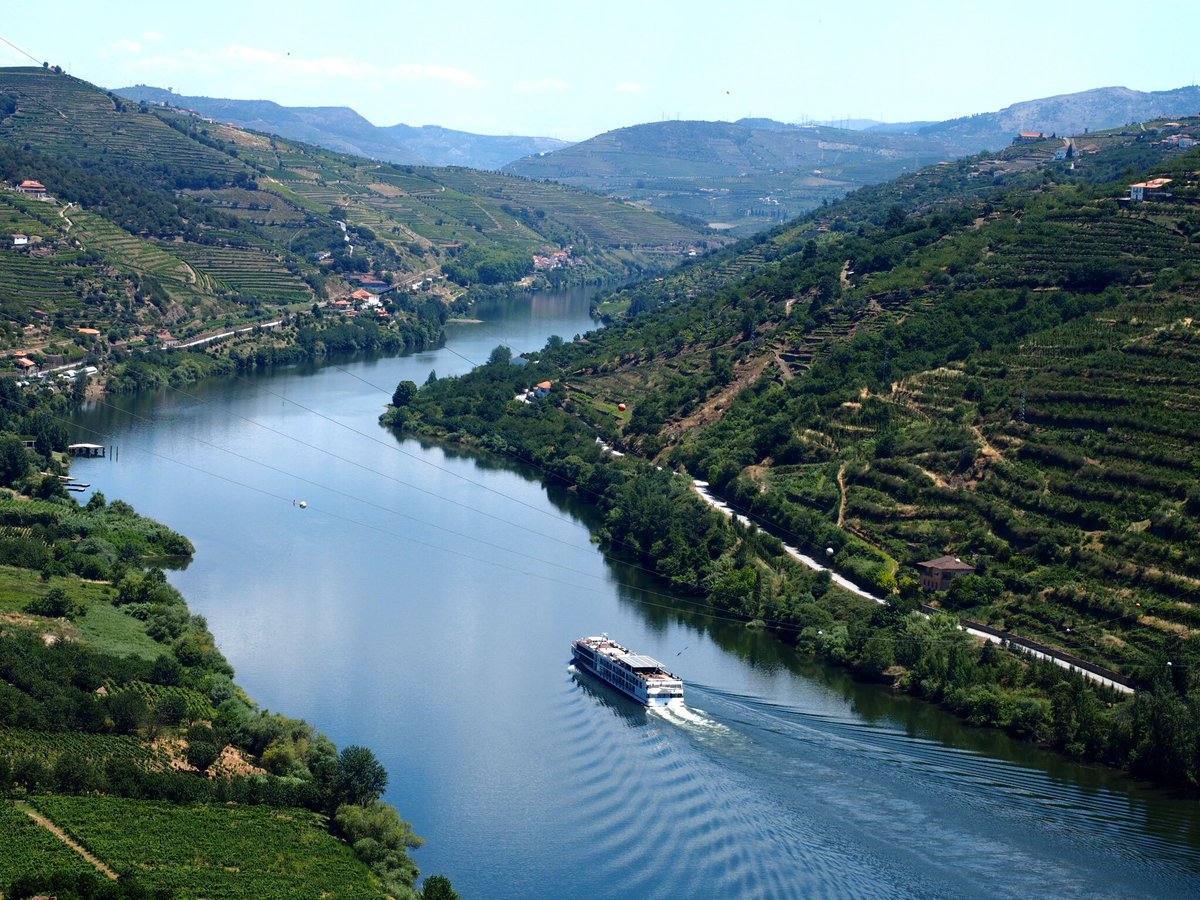 gfpuyana's tweet photo. @jjmmli #River #Duoro #Portugal https://t.co/oQngMOZF2n