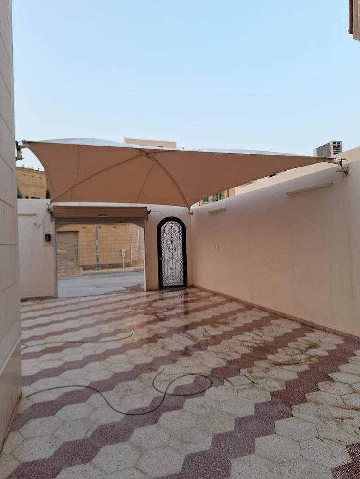 مظلات سيارات داخلية وخارجية
تصاميم متنوعة: سحب يدوي هرمية قماش بجودة عالية وحماية كاملة لسيارتك 
#مظلات_الرياض
📞 للتواصل والاستفسار: wa.me/966537447407 | 🌐 mizalaatwakhiamalriyad.com
#جاك_العلمᅠ
#اخر_كلامᅠ
#جاكم_حطب
#ماهر_المعيقلي