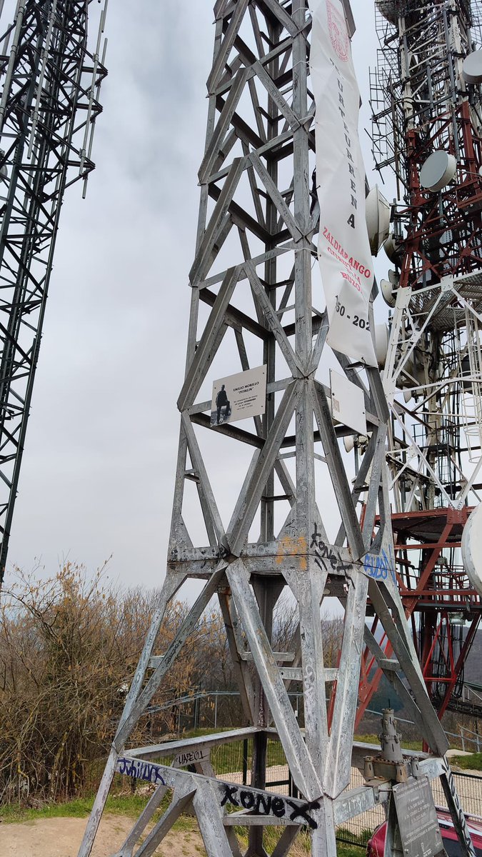 Mikel EA2CW / AE2CW tweet media