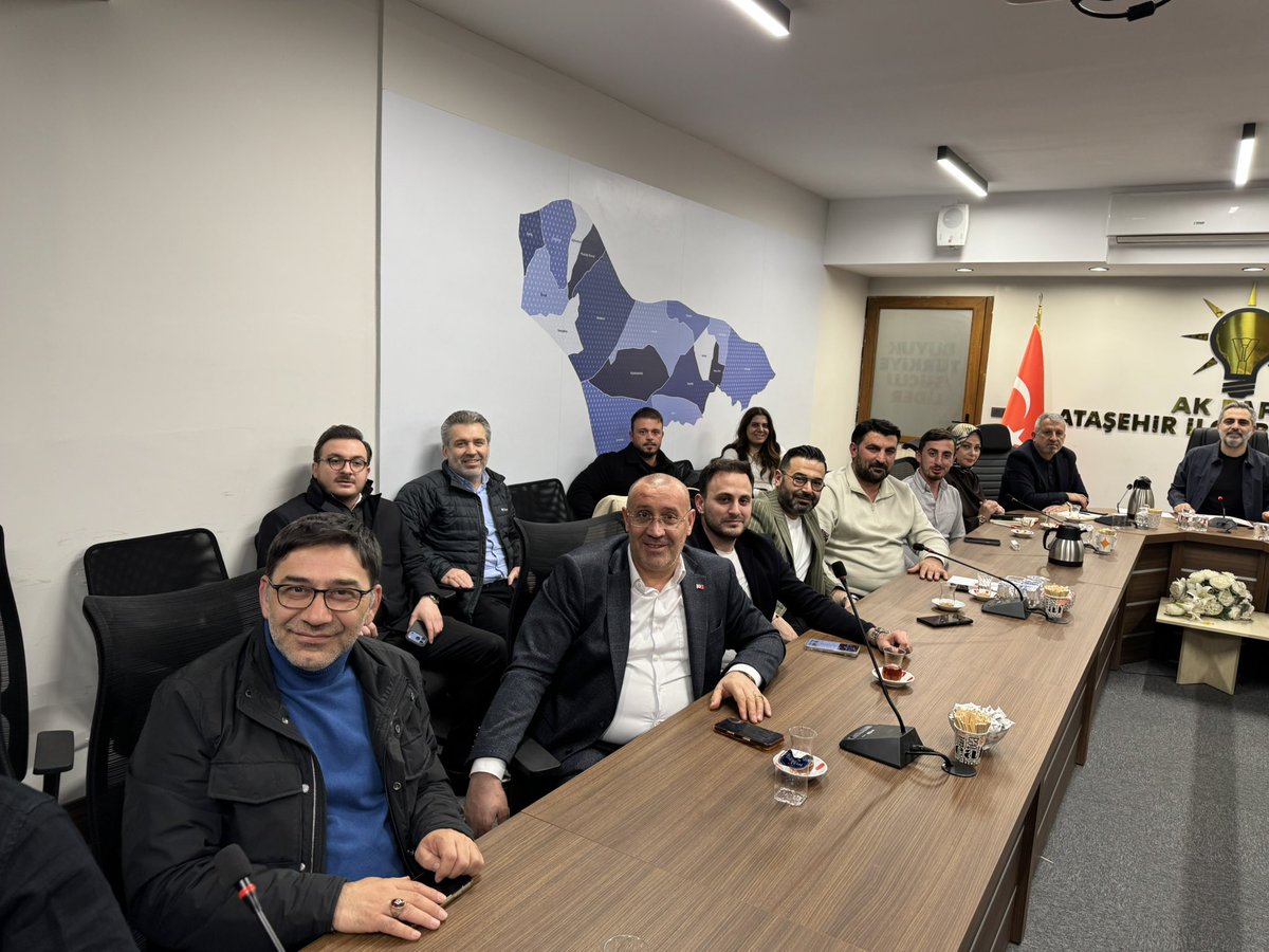 burakcifci34's tweet photo. Haftalık Olağan Yönetim Kurulu toplantımızı gerçekleştirdik.

📍AK Parti Ataşehir İlçe Başkanlığı

@atasehirakparti 
@abdullahozdemir https://t.co/HbQUCllC3h