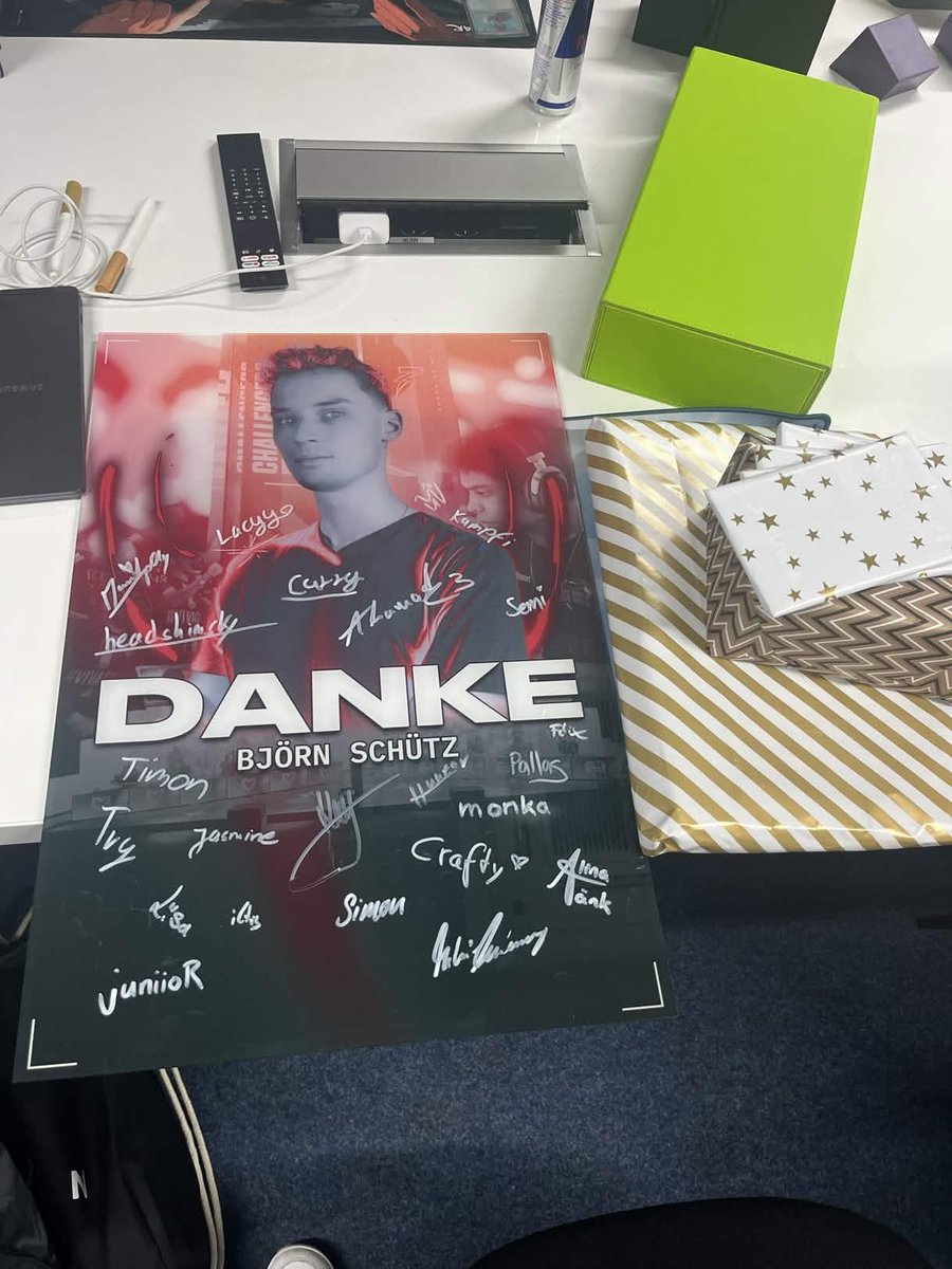 LetItReign tweet media