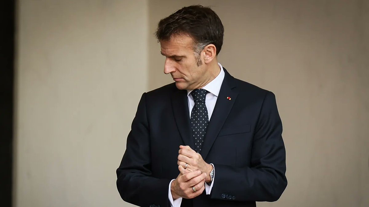 M5Dergi's tweet photo. 🔴Fransa Cumhurbaşkanı Macron:

"Hürmüz Boğazı'nda seyrüsefer özgürlüğünü yeniden sağlamak için gerekli askeri kapasiteyi bir araya getirecek olan bir koalisyon gücü kurmak için çalışıyoruz." https://t.co/t9CWuESmeu