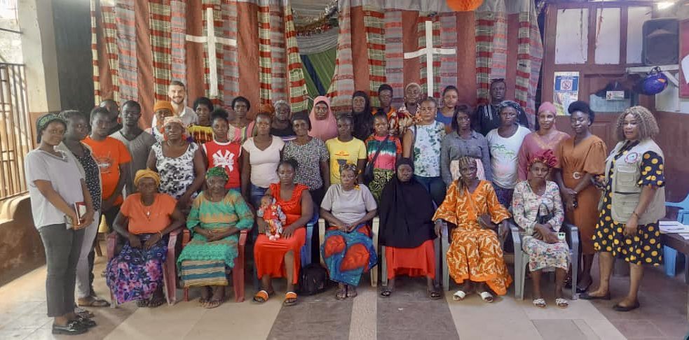 FCC_Freetown's tweet image. #FCC, with support from the City of Mannheim 🇩🇪 and CODOHSAPA, delivered a 2-day training (2–3 March) under the Clean Cooking Project, promoting briquettes made from municipal organic waste as a sustainable alternative to charcoal &amp;amp; LPG.