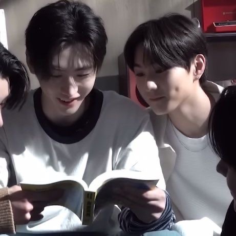 sungwondose's tweet photo. today’s dose of sungwon ♡ https://t.co/3DrrnETXFS
