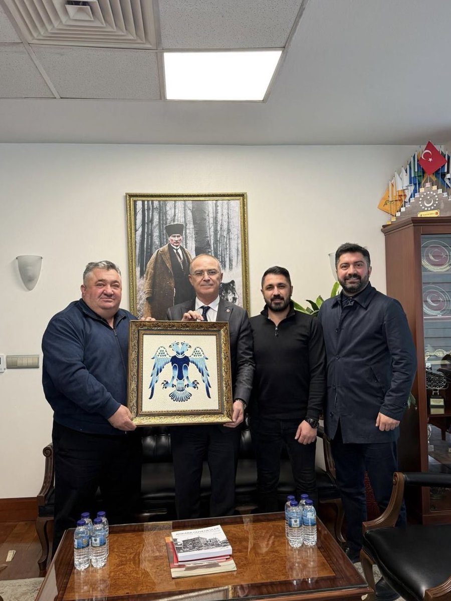 ErayKrkl's tweet photo. Ankara Büyükşehir Belediyesi Özel Kalem Müdürü Sayın Nevzat Uzunoğlu’nu ziyaret ettik. Değerli vaktini bizlere ayırdığı ve nazik misafirperverliği için teşekkür ederim. https://t.co/kZUseDETj4