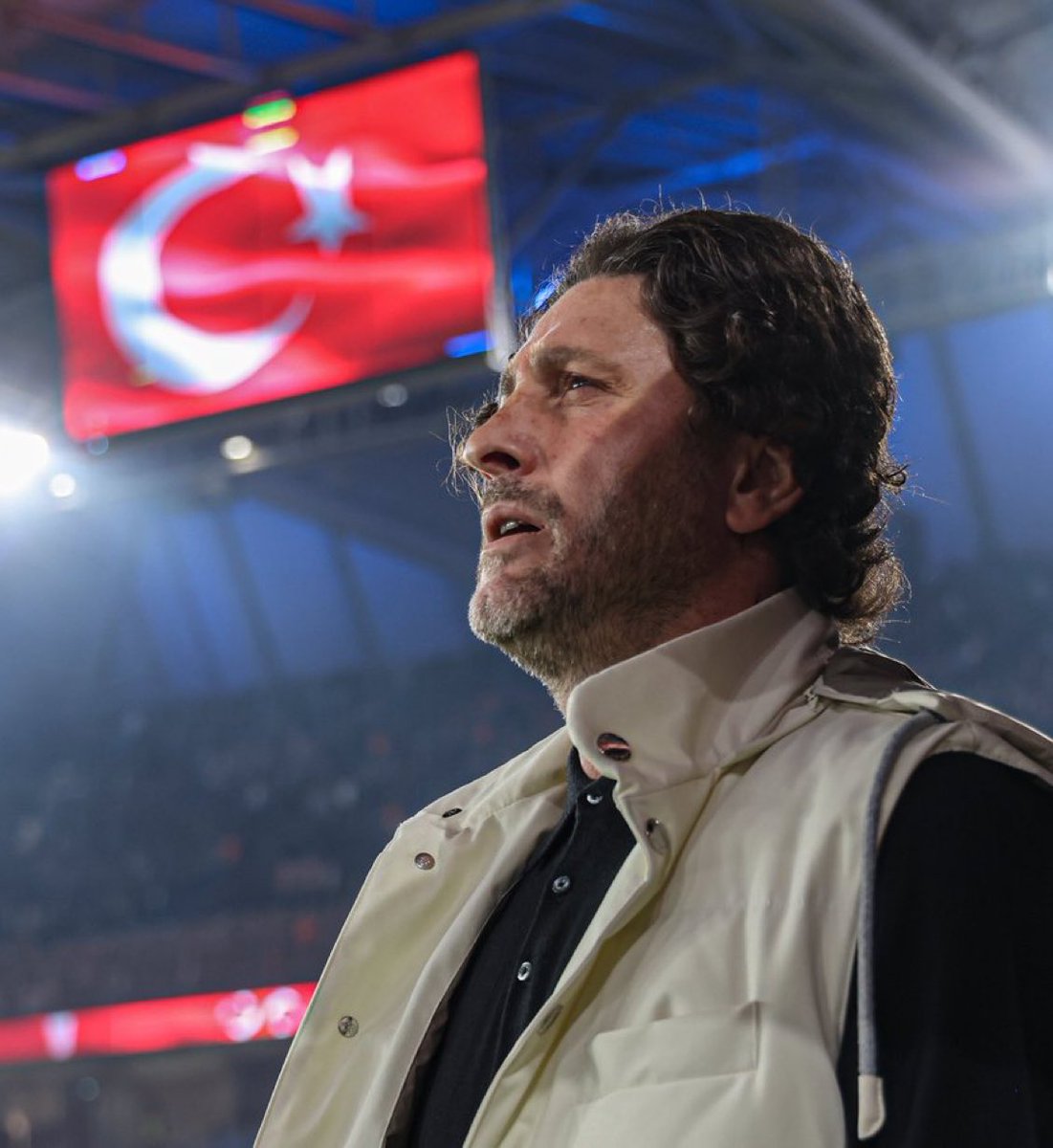 Fatih Sultan Tekke, Trabzonspor’un başında çıktığı 44 resmi maçta 2.00 puan ortalaması yakaladı.

🔸44 Maç.
🔸26 Galibiyet.
🔸10 Beraberlik.
🔸8 Mağlubiyet.