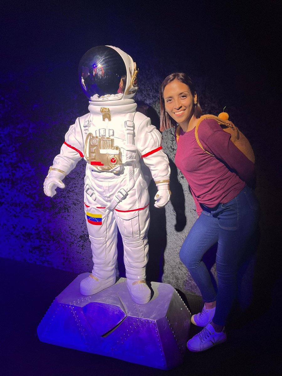 Fabiola73942741's tweet photo. 🌕 Amé 🧑‍🚀 https://t.co/a5pwlLsetX