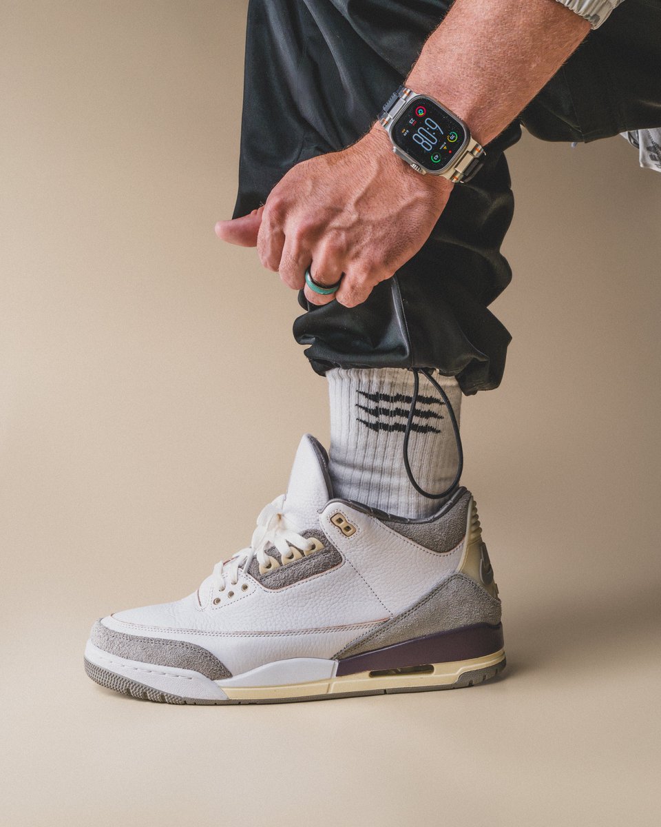 ad__sneaks 📸 tweet media