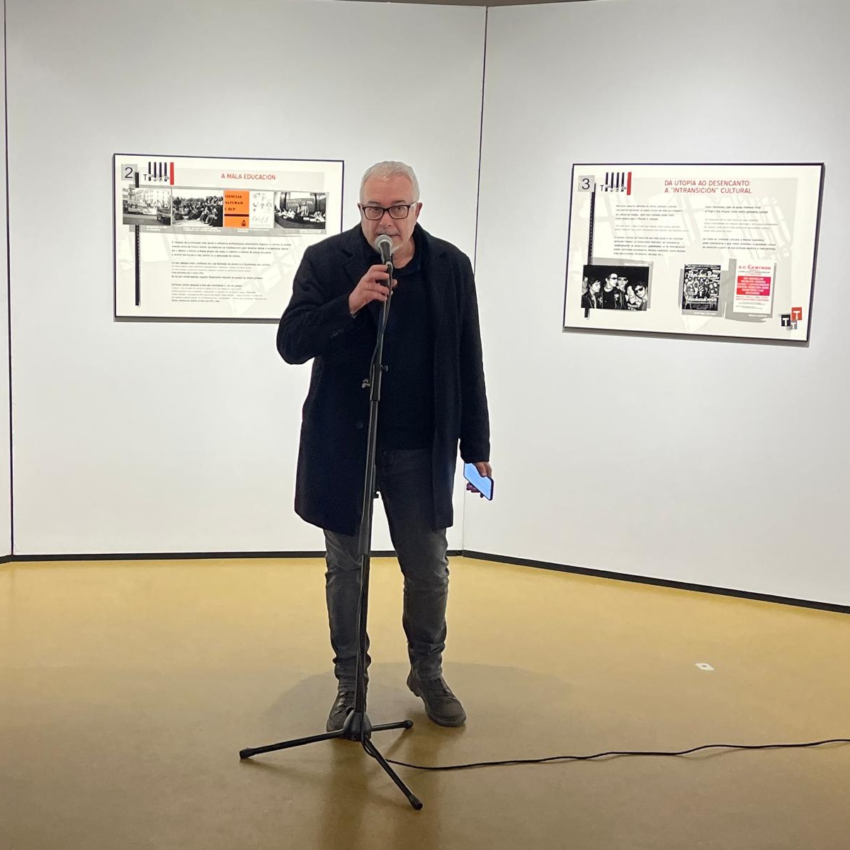 ccoogalicia's tweet image. 📢 #Estapasando abrimos en #Ferrol unha exposición "A Transición", que pon en valor o papel da xente normal neste proceso histórico. 
🗓️ Do 4/15 de marzo📍CC Torrente Ballester
Grazas á corporación municipal e veciñ@s por acompañarnos na inauguración.
#CCOO #Transición #Historia